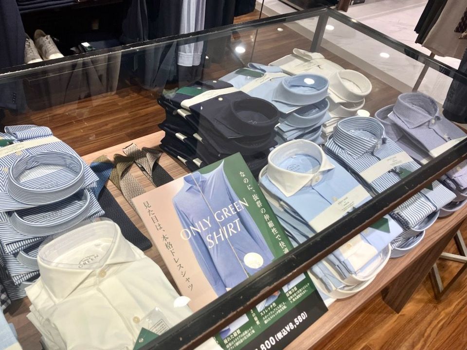 Shirt display case